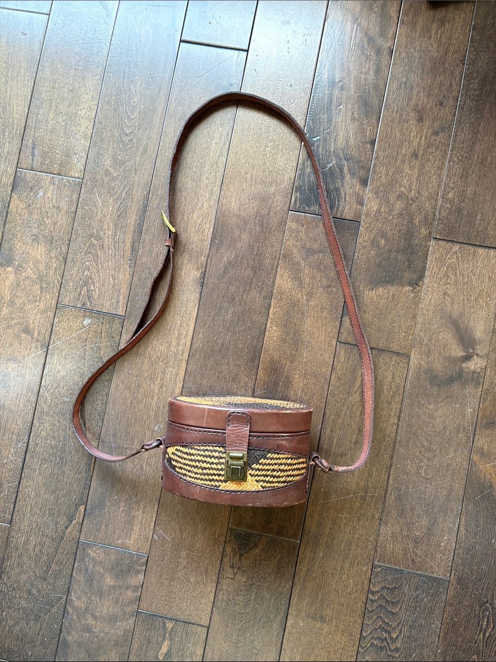 Vintage handwoven rattan and genuine leather box purse 1970s RARE FIND - Picture 13 of 13